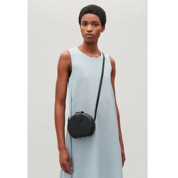COS Circle-Shaped Leather Shoulder Bag Black Crossbody - Picture 1 of 7